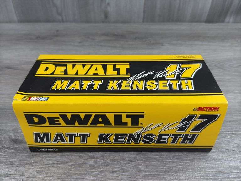 Matt Kenseth #17 Dewalt Tools 1999 Monte Carlo Stock Car, 1/24, Limited Edition, 1 Of 4008, Action