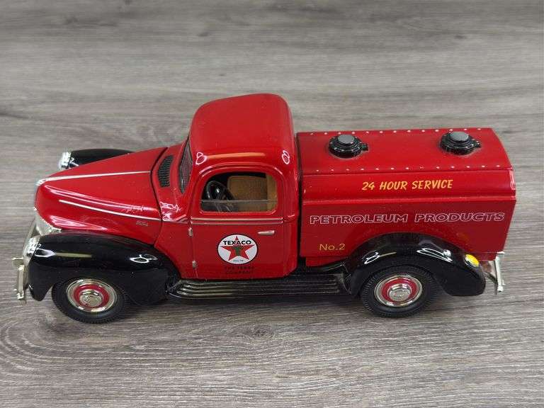 1940 Ford Texaco Tanker Truck, 10” Long, Golden Wheels