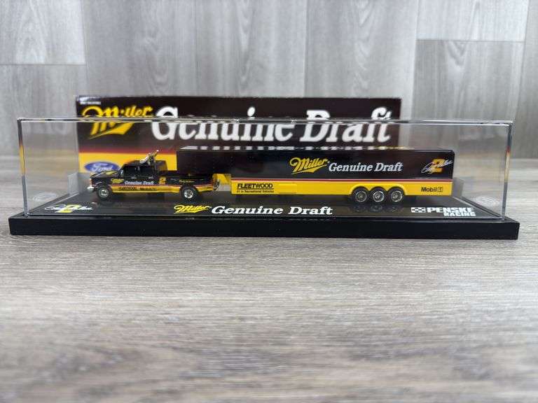 Rusty Wallace #2 Miller Genuine Draft Ford Dually W/Show Trailer, 1/64, 1995 Limited Edition, Racing Collectables Action Platinum Series