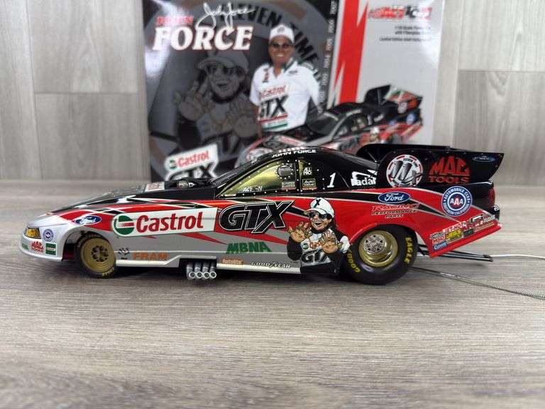 John Force Castrol GTX/11X Champion 2002 Mustang Funny Car W/Fiberglass Body, 1/16, Limited Edition, 1 Of 4248, Action