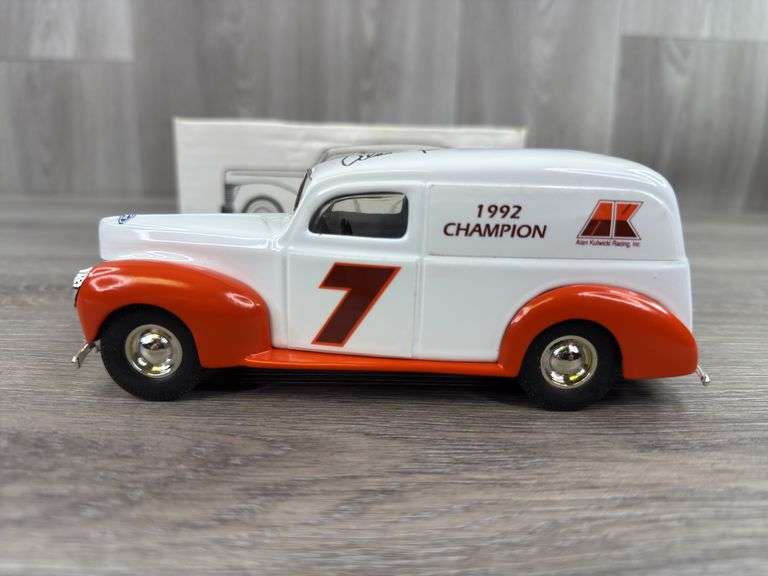 Alan Kulwicki #7 1940 Ford Panel Van Bank, 1/25, 1992 Champion, #2249, Scale Models