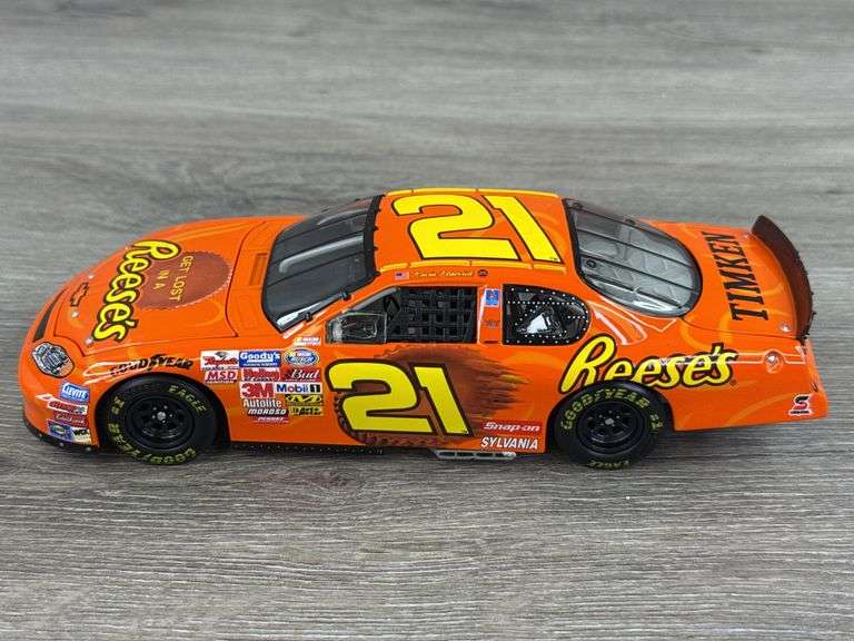 Kevin Harvick #21 Reese’s 2004 Monte Carlo Stock Car, 1/24, Limited Edition, Action