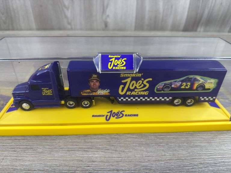 Hut Stricklin #23 Smokin’ Joe’s Racing Team Transporter, 1/64, White Rose Collectibles, Ertl
