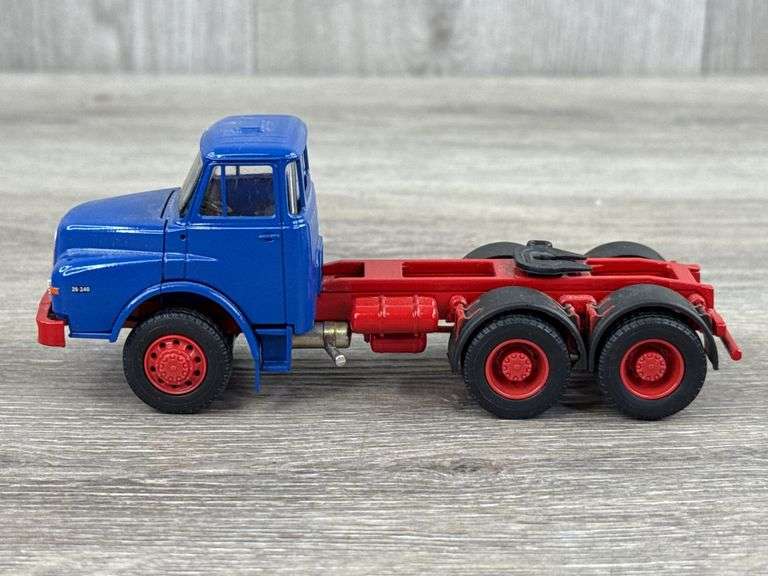 Saviem 26-240 Semi Truck, 5 3/4” Long, Missing Mirrors