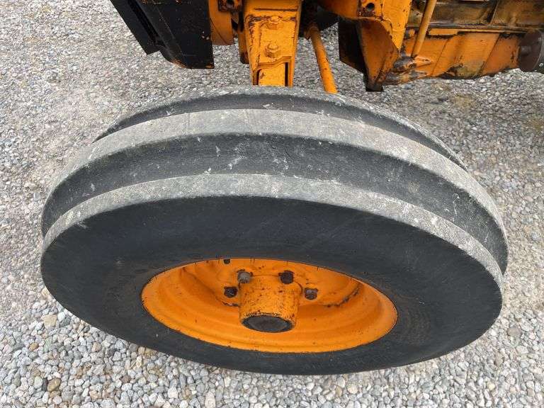 International 2500A Industrial Tractor