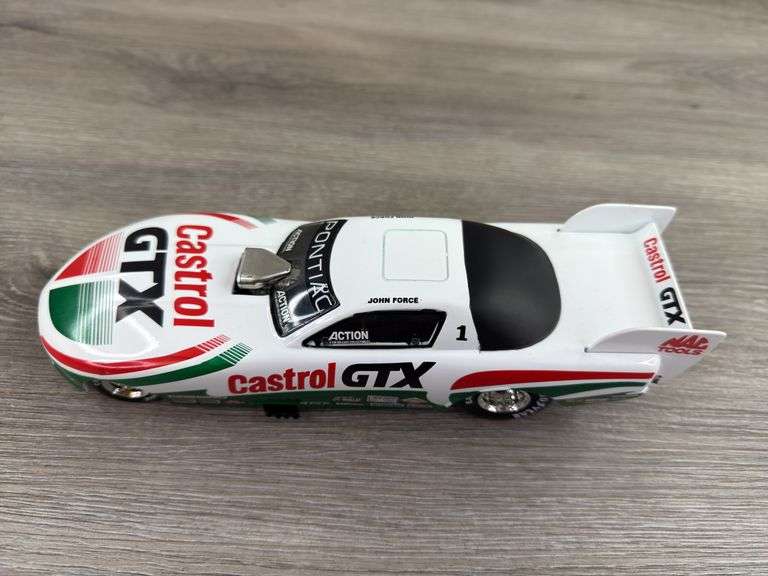 John Force Castrol GTX Pontiac Funny Car, 1/24, Limited Edition, Racing Collectables Action Platinum Series