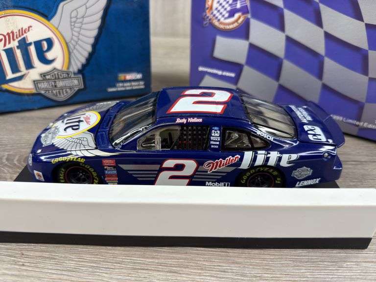 Rusty Wallace #2 Miller Lite/Harley Davidson 1999 Taurus Stock Car, 1/24, Limited Edition, Action