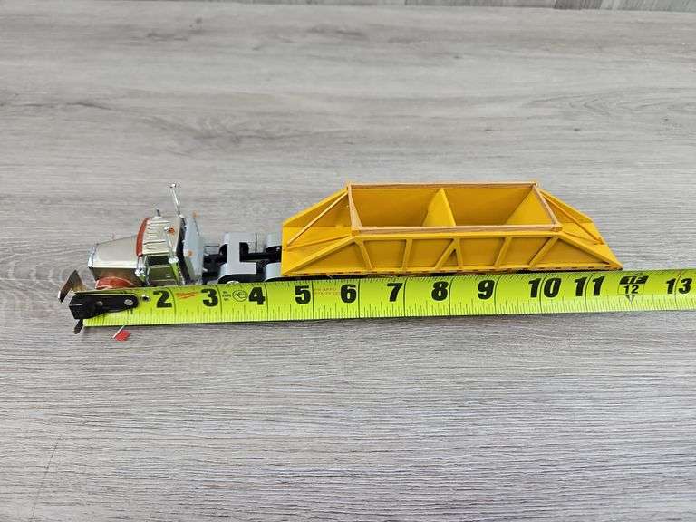 Custom Freightliner Semi w/ Double Hopper Trailer, 1/64
