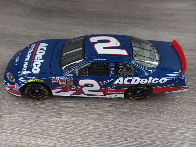 Ron Hornaday #2 ACDelco 2003 Monte Carlo Club Car Bank, 1/24, Limited Edition, #314/408, Action