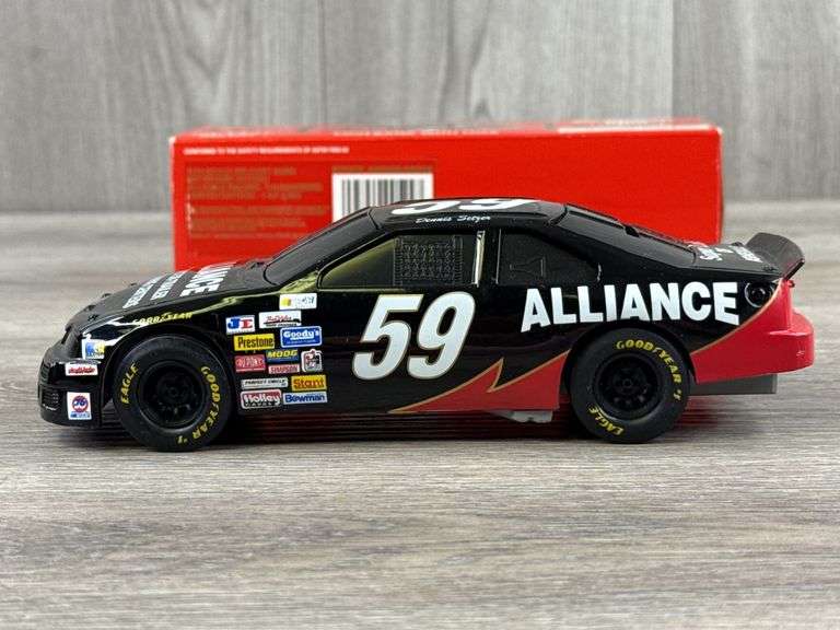 Dennis Setzer #59 Alliance Thunderbird Stock Car Bank, 1/24, 1995 Limited Edition, 1 Of 3000, Racing Champions