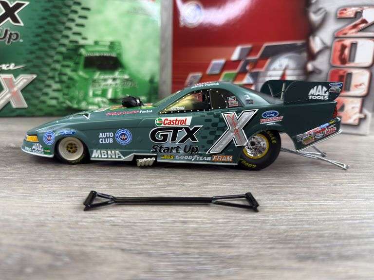 John Force Castrol GTX Start Up 2004 Mustang Funny Car, 1/24, Limited Edition, Action