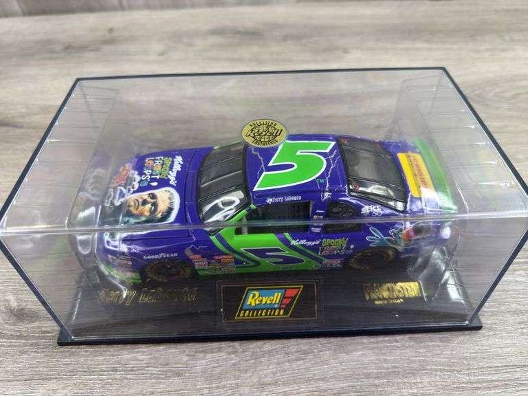 Terry Labonte #5 Kellogg’s Spooky Froot Loops Frankenstein Monster 1997 Monte Carlo Stock Car, 1/24, 1 Of 5004, Certificate Of Authenticity, Revell Collection