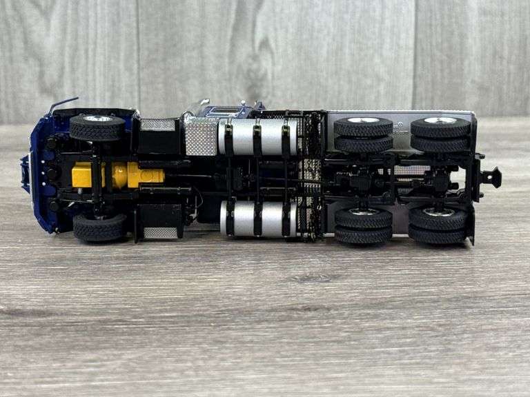 Ocean Traders Kenworth Semi Truck, 1/50, WSI Collectibles