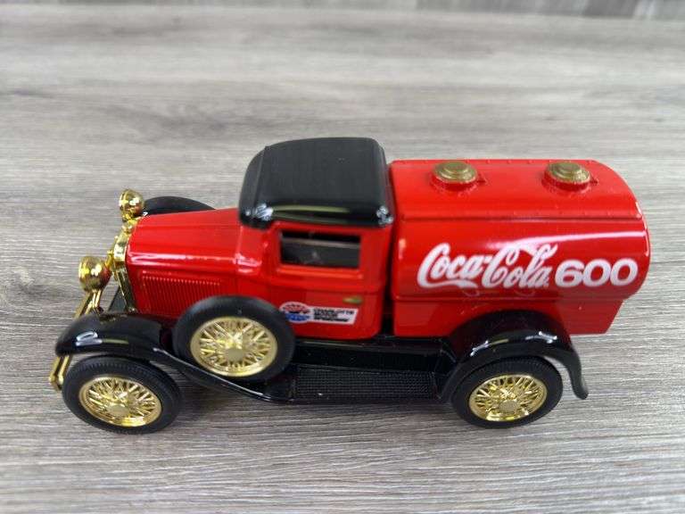Ford Model A 1993 Coca-Cola 400 Tanker Bank, 1/25, Limited Edition, Charlotte Motor Speedway, Racing Champions, Liberty Classics