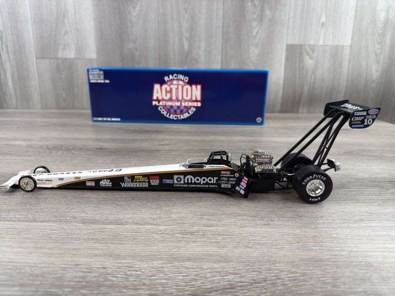 Tommy Johnson Mopar Top Fuel Dragster, 1/24, 1995 Limited Edition, 1 Of 7500, Racing Collectables Action Platinum Series