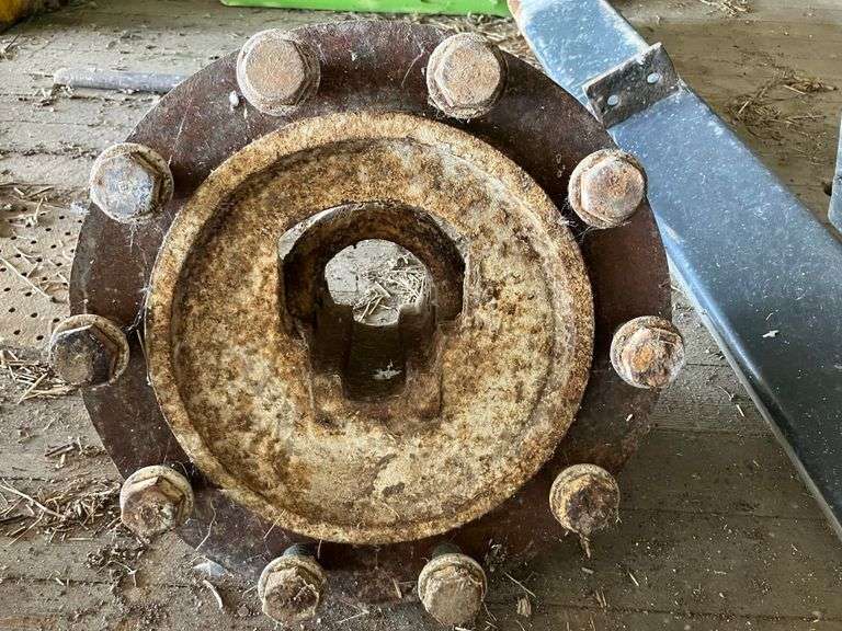 10 Bolt Axle hub