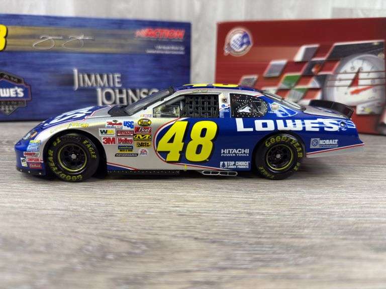 Jimmie Johnson #48 Lowe’s 2004 Monte Carlo Stock Car, 1/24, Limited Edition, 1 Of 9300, Action