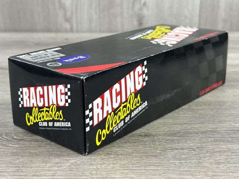 Alan Kulwicki #7 Hooters Ford Thunderbird Stock Car Bank, 1/24, 1995 Limited Edition, 1 Of 5004, Action Racing Collectables Club Of America