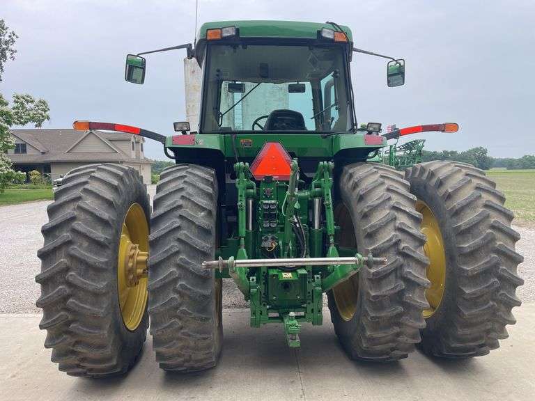 2000 John Deere 7810
