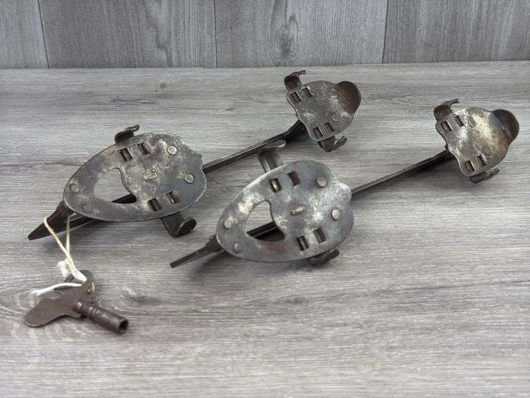 Winchester 11 1/2” Carbon Steel Ice Skates, No. 6121, Includes Key