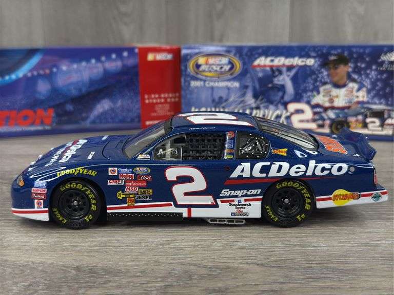 Kevin Harvick #2 ACDelco/Busch Championship 2001 Monte Carlo Stock Car, 1/24, Limited Edition, Action