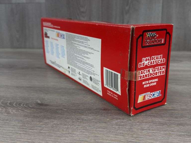 Jeff Gordon #24 DuPont Racing Team Transporter, 1993 Edition, Racing Champions