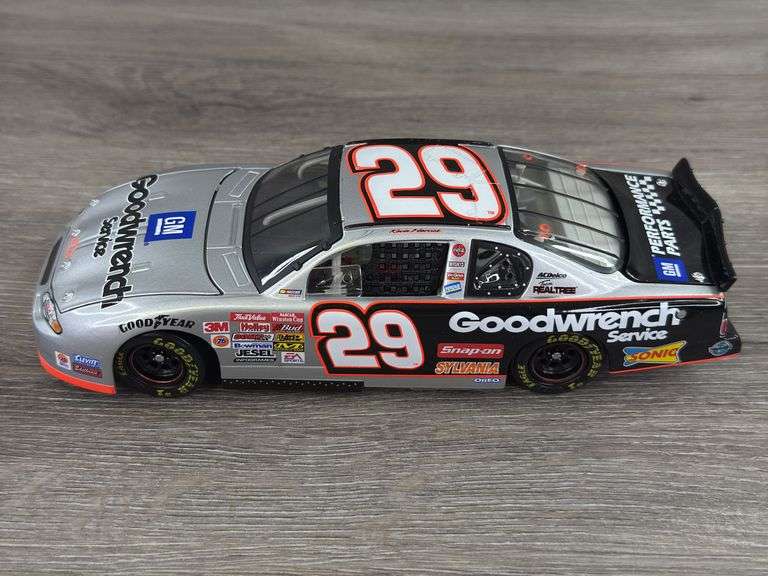 Kevin Harvick #29 GM Goodwrench Service 2002 Monte Carlo Stock Car, 1/24, Limited Edition, Action 10th Anniversary