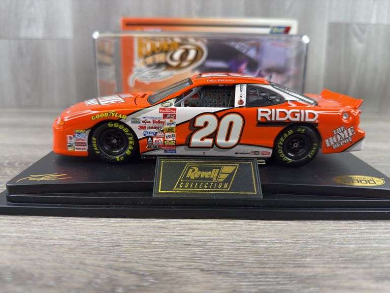 Tony Stewart #20 Home Depot 2000 Pontiac Grand Prix Stock Car, 1/24, Rookie Of The Year, 1 Of 7500, Certificate Of Authenticity, Revell Collection