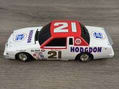 Neil Bonnett #21 Hodgdon Ford Stock Car Bank, 1/24, Limited Edition, 1 Of 5004, Racing Collectables Action Platinum Series