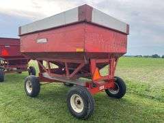 Turnco 225-4 Hopper Wagon