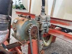 Clark 11 row 28% nitrogen applicator
