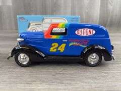 Jeff Gordon #24 DuPont 1937 Chevy Sedan Delivery Bank, 1/25, Limited Edition, 1993, Liberty Classics