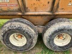Kuhn Knight 8118 Spreader