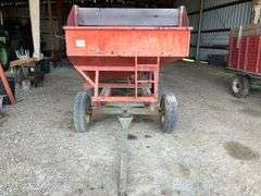 Hopper Wagon w/ John Deere Running Gear