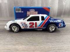 Buddy Baker #21 Valvoline Ford Thunderbird Stock Car Bank, 1/24, 1995 Limited Edition, 1 Of 5004, Racing Collectables Action Platinum Series