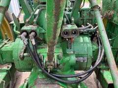 2840 John Deere w/ 148 Loader