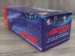Kevin Harvick #29 GM Goodwrench Service Plus Oreo 2001 Monte Carlo Show Car, 1/24, Limited Edition, Action