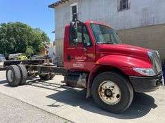 International 4300 DT466
