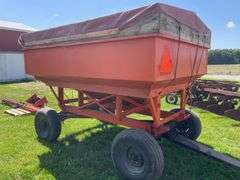 Killbros hopper wagon with tarp