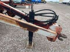 Clark 11 row 28% nitrogen applicator
