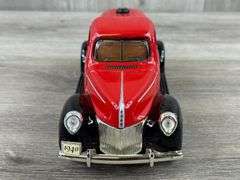 1940 Ford Texaco Tanker Truck, 10” Long, Golden Wheels