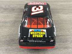 Neil Bennett #31 Mon ‘N’ Pop’s 1992 Lumina Stock Car, 1/24, Limited Edition, 1 Of 6972, Action