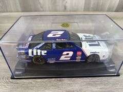 Rusty Wallace #2 Miller Lite 1997 Ford Thunderbird Stock Car, 1/24, Certificate Of Authenticity, Revell Collection