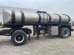 Fruehauf Stainless fertilizer tank