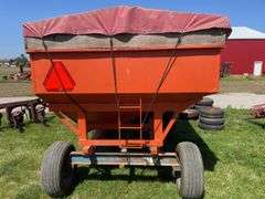 Killbros hopper wagon with tarp