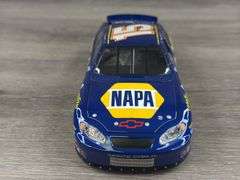Michael Waltrip #15 NAPA/NEXTEL Inaugural Season 2004 Monte Carlo Stock Car, 1/24, Limited Edition, #1854/2304, Dealer Exclusive, Action