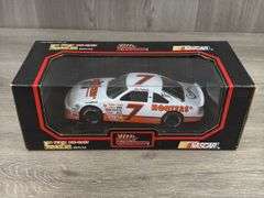 Alan Kulwicki #7 Hooters Ford Thunderbird Stock Car, 1/24, Racing Champions