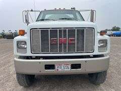 1992 GMC TopKick single axle tractor