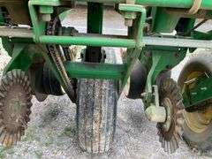 7200 John Deere Planter