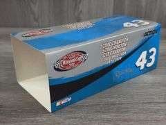 Richard Petty #43 The Victory Lap/7X Champion Stock Car Bank, 1/24, Limited Edition, 1 Of 468, Action Platinum Series